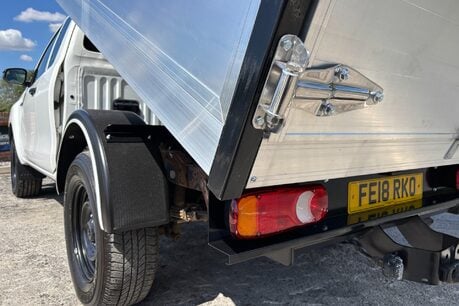 Toyota Hilux Active 4WD Ecb Arborous Tipper Truck - New Body 27