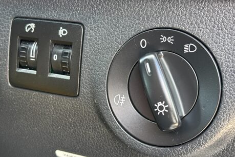 Volkswagen Caddy Maxi C20 Tdi Kombi with Air Con & Sat Nav 42