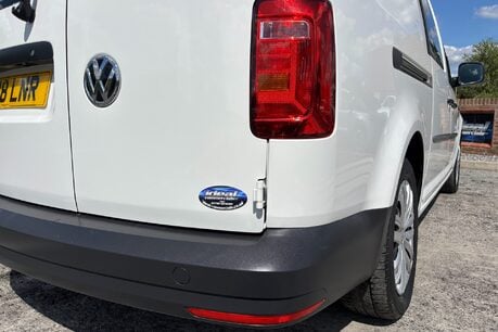Volkswagen Caddy Maxi C20 Tdi Kombi with Air Con & Sat Nav 29