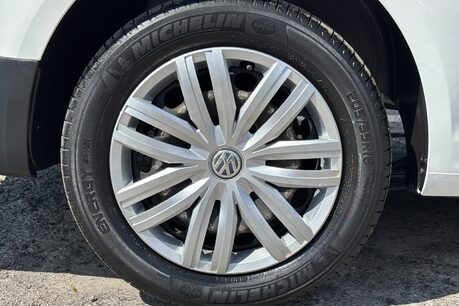 Volkswagen Caddy Maxi C20 Tdi Kombi with Air Con & Sat Nav 36