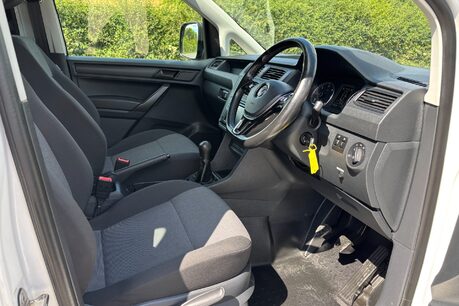 Volkswagen Caddy Maxi C20 Tdi Kombi with Air Con & Sat Nav 20