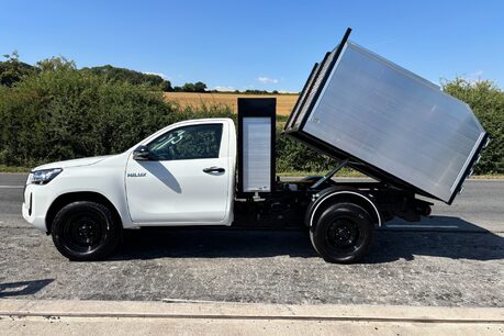 Toyota Hilux Active 4WD D-4D S/C Arbor Toolbox Tipper 8