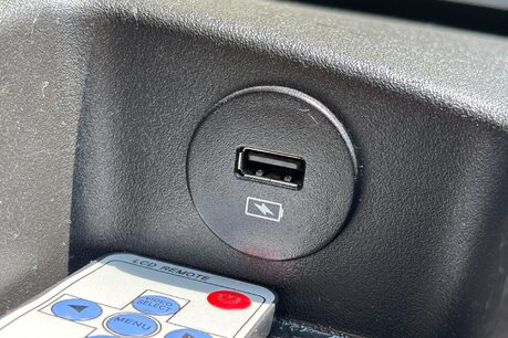 Iveco Daily 70C18HB Tipper - Diff Lock / Air Con 34
