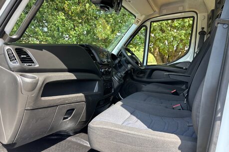 Iveco Daily 70C18HB Tipper - Diff Lock / Air Con 16