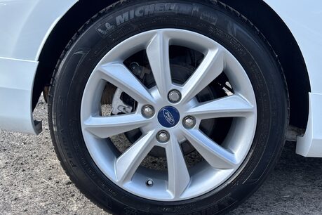 Ford Fiesta Sport 120 ps Tdci Panel Van 37