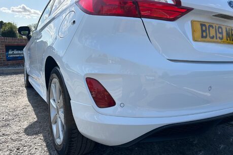 Ford Fiesta Sport 120 ps Tdci Panel Van 23