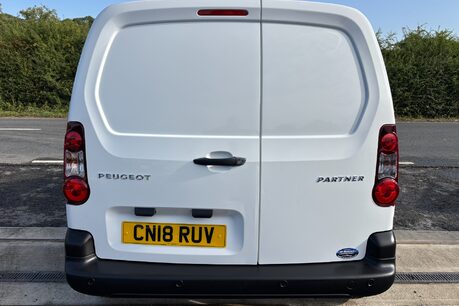 Peugeot Partner 100 ps BlueHDi Professional L1 Panel Van - Sat Nav 13