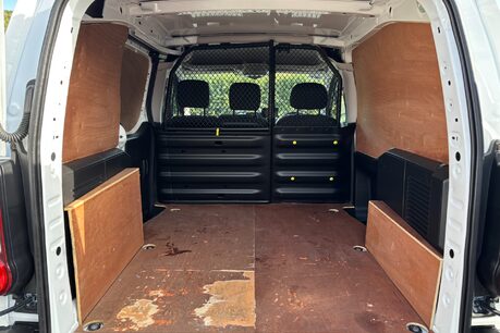 Peugeot Partner 100 ps BlueHDi Professional L1 Panel Van - Sat Nav 14