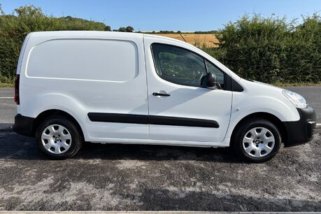 Peugeot Partner 100 ps BlueHDi Professional L1 Panel Van - Sat Nav 11