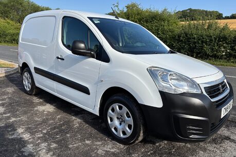 Peugeot Partner 100 ps BlueHDi Professional L1 Panel Van - Sat Nav 5