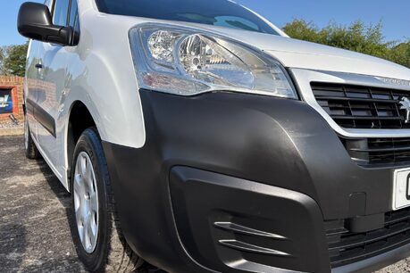 Peugeot Partner 100 ps BlueHDi Professional L1 Panel Van - Sat Nav 25