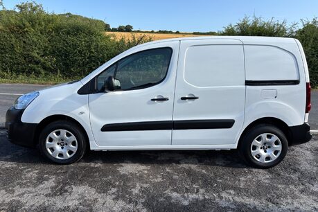Peugeot Partner 100 ps BlueHDi Professional L1 Panel Van - Sat Nav 8