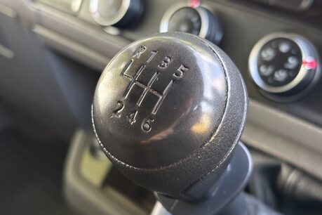MAN TGE 3.140 Long Hr Lion XC Panel Van - Rear Camera 41