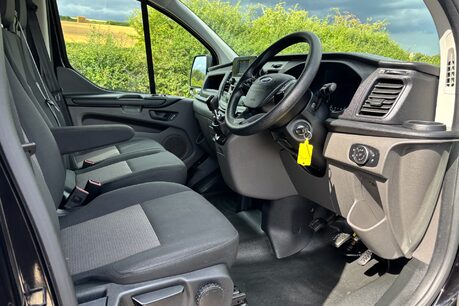 Ford Transit Custom 300 L2 Leader 130 ps Panel Van 19