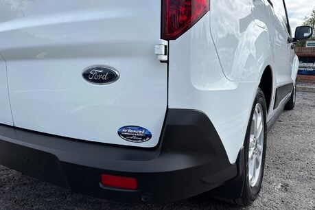 Ford Transit Connect 230 L2 Trend DCIV 120 ps Tdci Selectshift - Nav / Camera / Air Con 31
