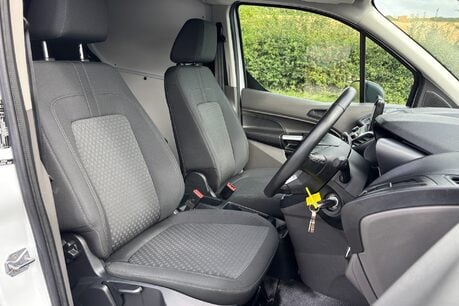 Ford Transit Connect 230 L2 Trend DCIV 120 ps Tdci Selectshift - Nav / Camera / Air Con 35