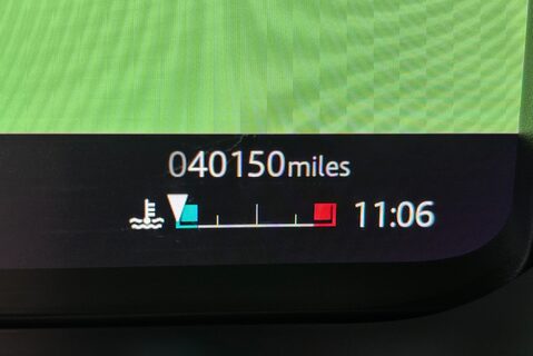 Land Rover Defender 110 D300 Hard Top HSE with Rear Seat Conversion 52