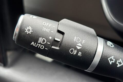 Land Rover Defender 110 D300 Hard Top HSE with Rear Seat Conversion 47