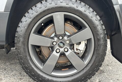 Land Rover Defender 110 D300 Hard Top HSE with Rear Seat Conversion 40