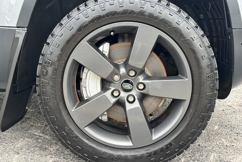 Land Rover Defender 110 D300 Hard Top HSE with Rear Seat Conversion 39