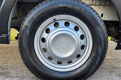 Ford Transit 350 Drw L4 130 ps Dropside Truck 31