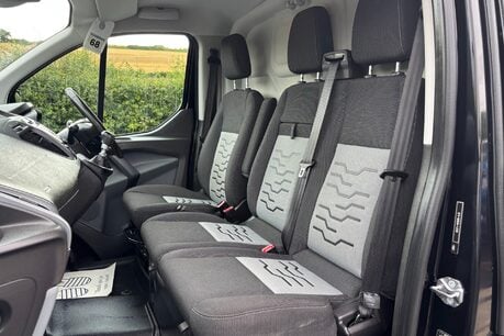 Ford Transit Custom 290 L2 H2 130 ps Limited Panel Van - Sat Nav/Camera - No VAT 30