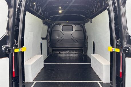 Ford Transit Custom 290 L2 H2 130 ps Limited Panel Van - Sat Nav/Camera - No VAT 14