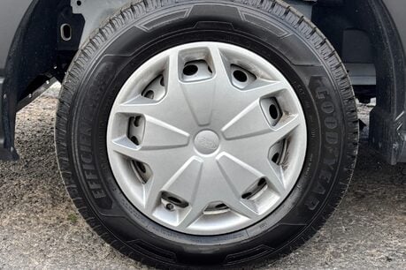 Ford Transit 290 L2 H2 130 ps Trend Panel Van - Air Con 37