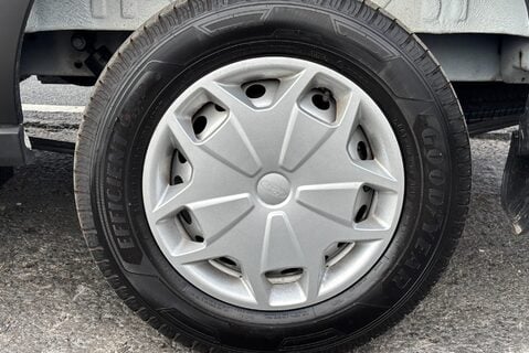 Ford Transit 290 L2 H2 130 ps Trend Panel Van - Air Con 29