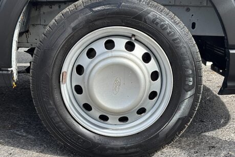 Ford Transit 350 Drw L3 Leader 130 ps Luton with Roller Shutter - No VAT 24