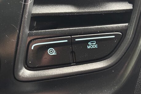 Ford Transit 350 Drw L3 Leader 130 ps Luton with Roller Shutter - No VAT 36