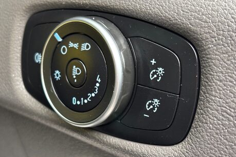 Ford Transit 350 Drw L3 Leader 130 ps Luton with Roller Shutter - No VAT 37