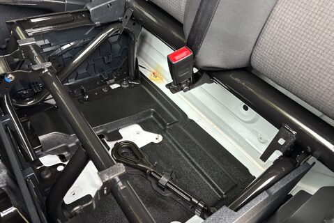 Ford Transit 350 Drw L3 Leader 130 ps Luton with Roller Shutter - No VAT 14