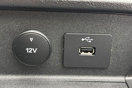 Ford Transit 350 Drw L3 Leader 130 ps Luton with Roller Shutter - No VAT 29