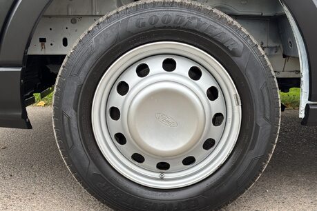 Ford Transit 350 Drw L3 Leader 130 ps Luton with Roller Shutter - No VAT 33