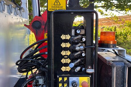 Iveco Daily 72C18 Dropside Truck with Palfinger PK3400 Crane 10