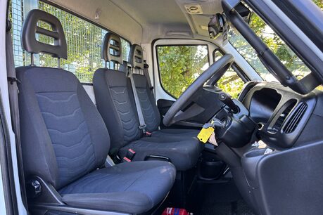 Iveco Daily 72C18 Dropside Truck with Palfinger PK3400 Crane 33