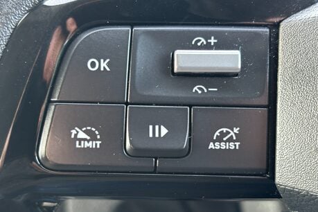 Vauxhall Vivaro L2H1 145 ps F3100 Prime 41