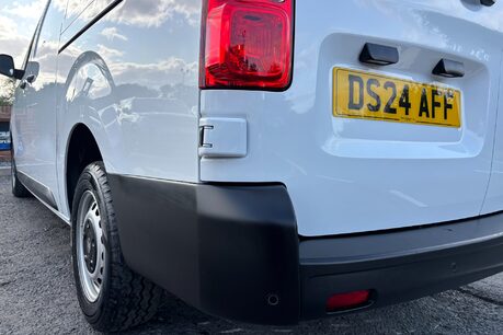 Vauxhall Vivaro L2H1 145 ps F3100 Prime 27