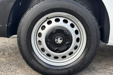 Vauxhall Vivaro L2H1 145 ps F3100 Prime 35