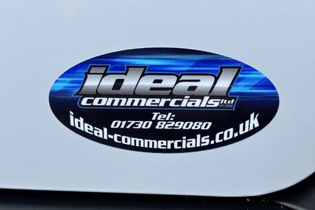 Vauxhall Vivaro L2H1 145 ps F3100 Prime 17