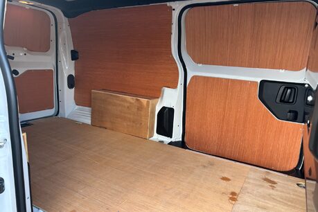 Vauxhall Vivaro L2H1 145 ps F3100 Prime 13