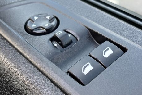 Vauxhall Vivaro L2H1 145 ps F3100 Prime 45