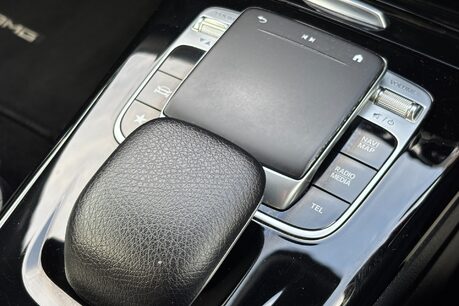 Mercedes-Benz A Class A 200 AMG Line 33