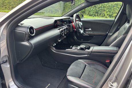 Mercedes-Benz A Class A 200 AMG Line 14