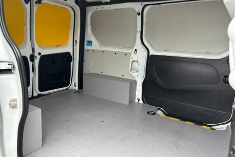 Renault Trafic SL29 Business Plus Energy 125 ps dCi - Sat Nav / Camera / Twin Side Doors 13