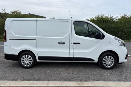 Renault Trafic SL29 Business Plus Energy 125 ps dCi - Sat Nav / Camera / Twin Side Doors 11