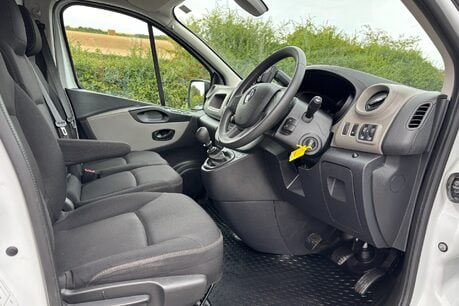 Renault Trafic SL29 Business Plus Energy 125 ps dCi - Sat Nav / Camera / Twin Side Doors 22