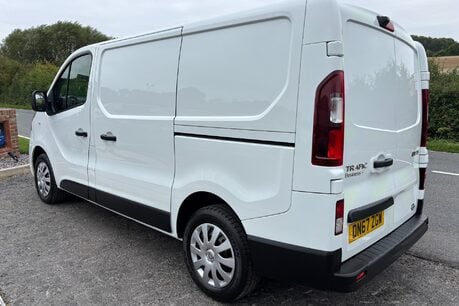 Renault Trafic SL29 Business Plus Energy 125 ps dCi - Sat Nav / Camera / Twin Side Doors 6
