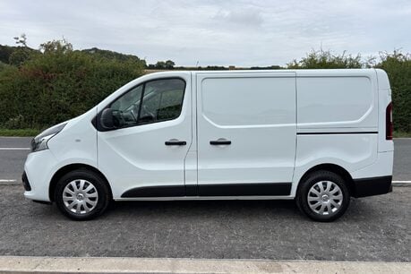 Renault Trafic SL29 Business Plus Energy 125 ps dCi - Sat Nav / Camera / Twin Side Doors 8